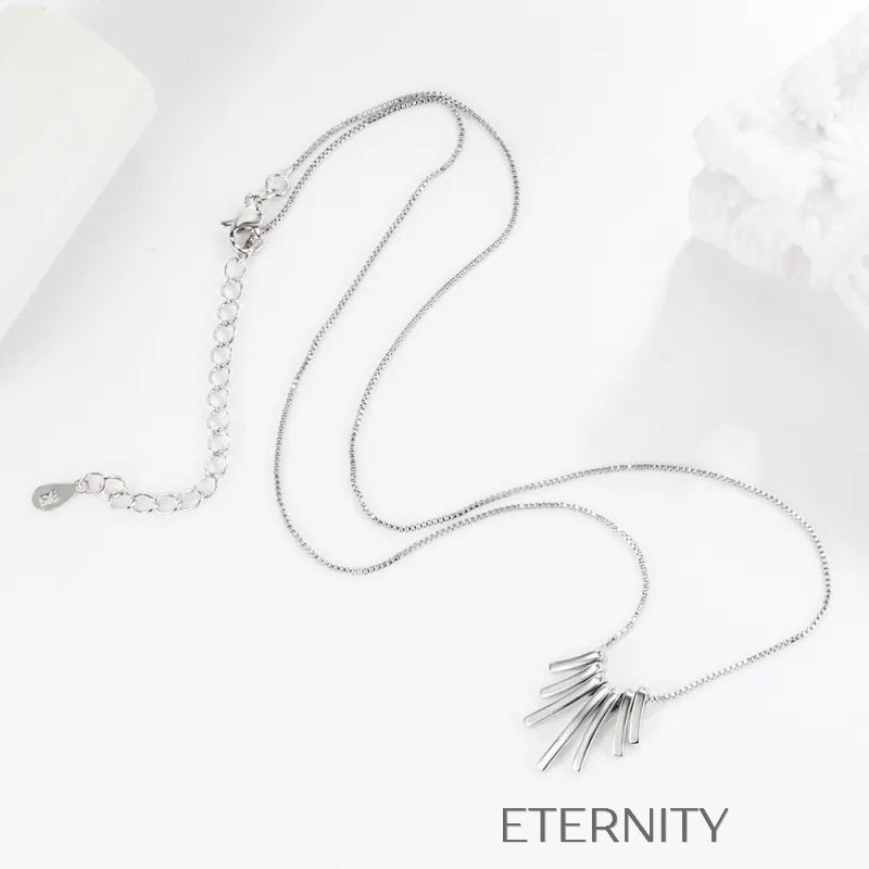Collar Stellar Fan de Barras Radiantes Cadenas Plateado Unica Acero Inoxidable ETERNITY