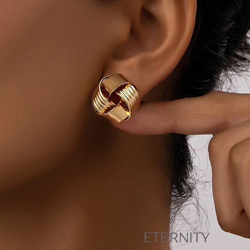 Zarcillos de Botón Ethereal Knot con Diseño de Nudo Entrelazado Zarcillos Dorado Unica Acero Inoxidable ETERNITY