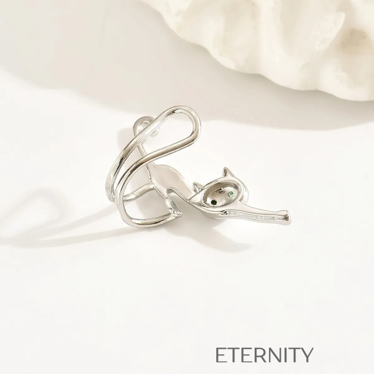 Ear Cuff Feline Grace Zarcillos Dorado Unica Acero Inoxidable ETERNITY