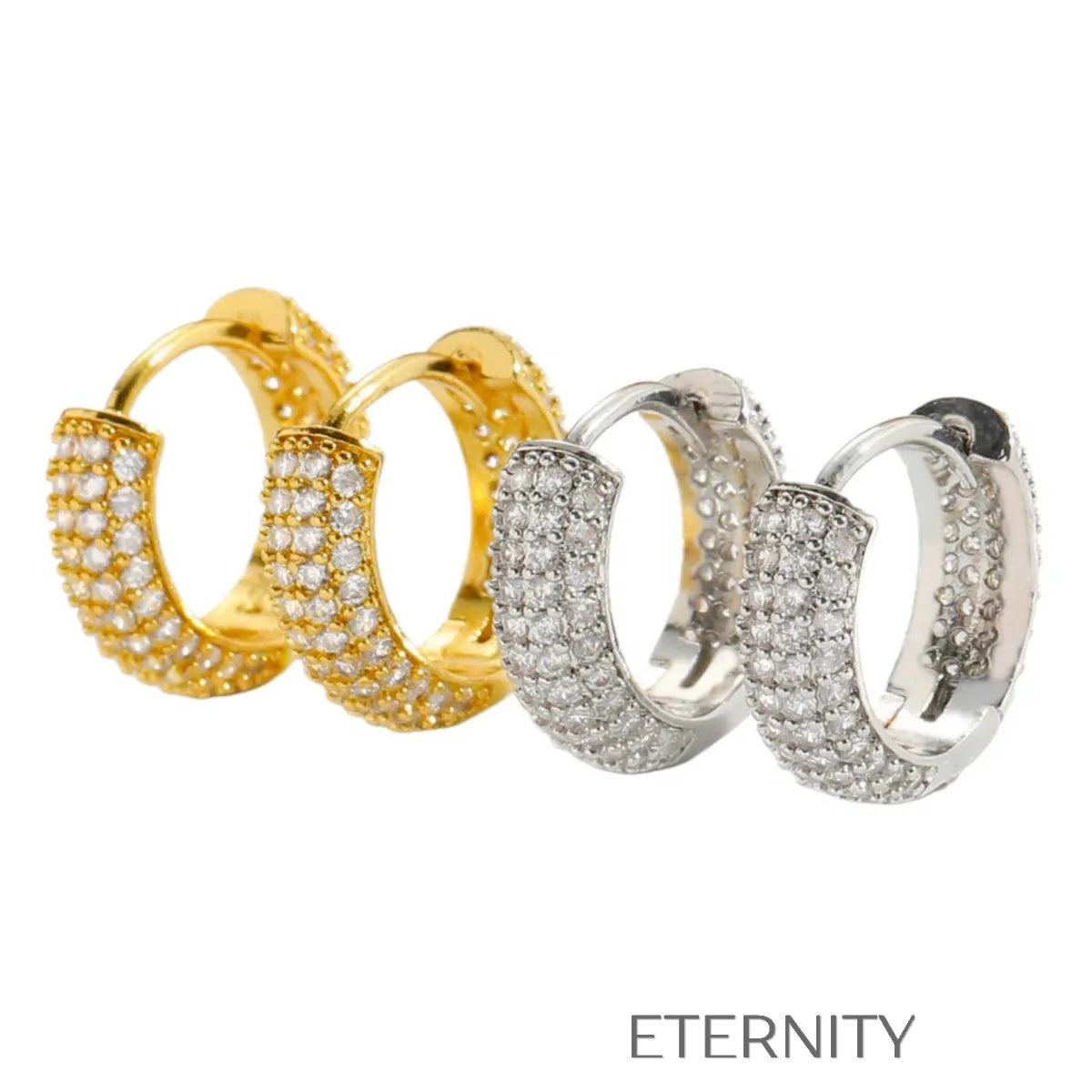Zarcillos Luxe Pavé Huggies con Triple Hilera de Cristales en Oro y Plata Zarcillos Dorado Unica Acero Inoxidable ETERNITY