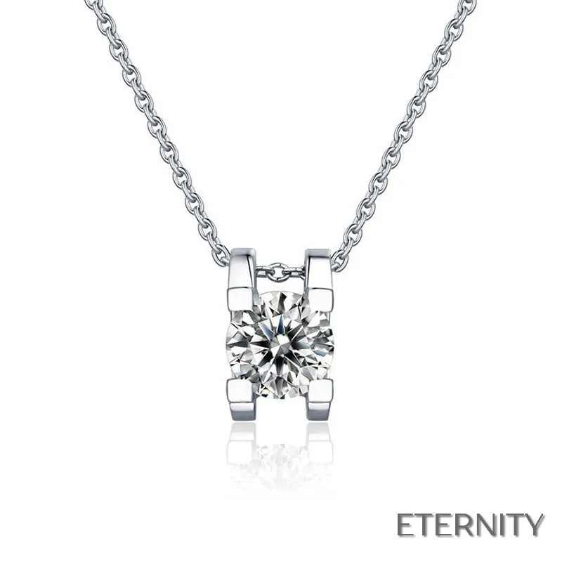 Elegante Conjunto Plateado de Anillo, Collar y Zarcillos con Circonita Solitaria - ETERNITY