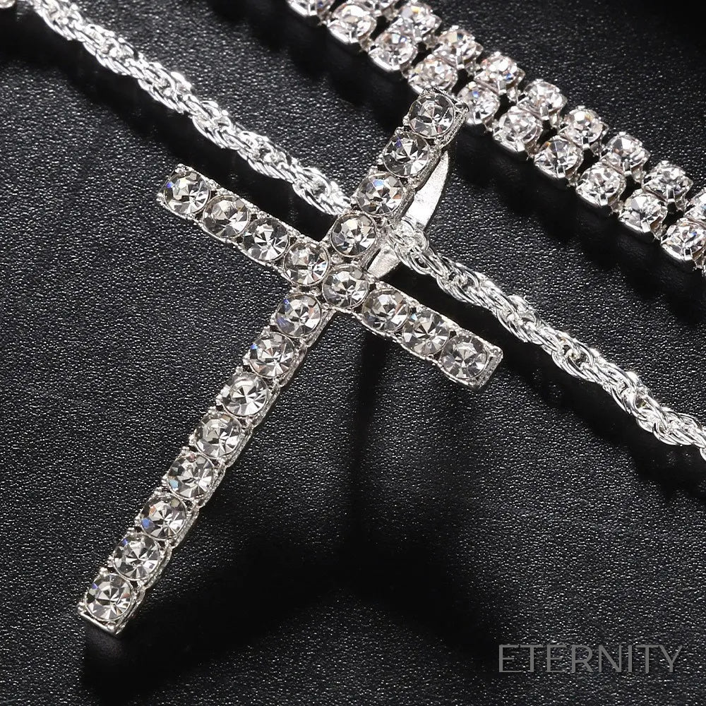 Elegante Collar Femenino con Gargantilla Brillante y Cruz Luminosa - ETERNITY