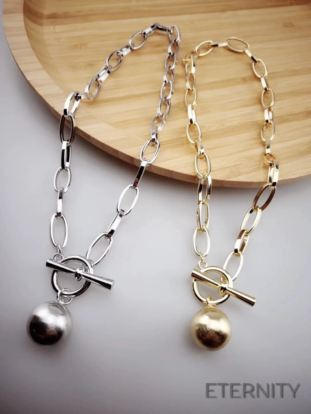 Collar Grueso con Colgante de Bola Metálica Estilo Hip Hop para Mujer - ETERNITY