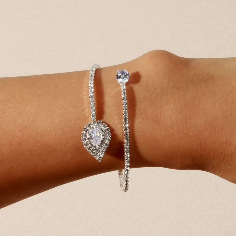 Pulsera Femenina con Circonitas y Dije de Gota Luminoso - ETERNITY