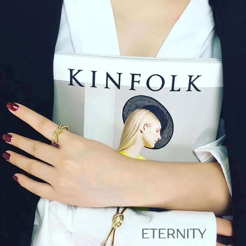 Anillo Entwined Unity con Diseño de Nudo y Doble Banda  Anillos Dorado Unica Acero Inoxidable  ETERNITY
