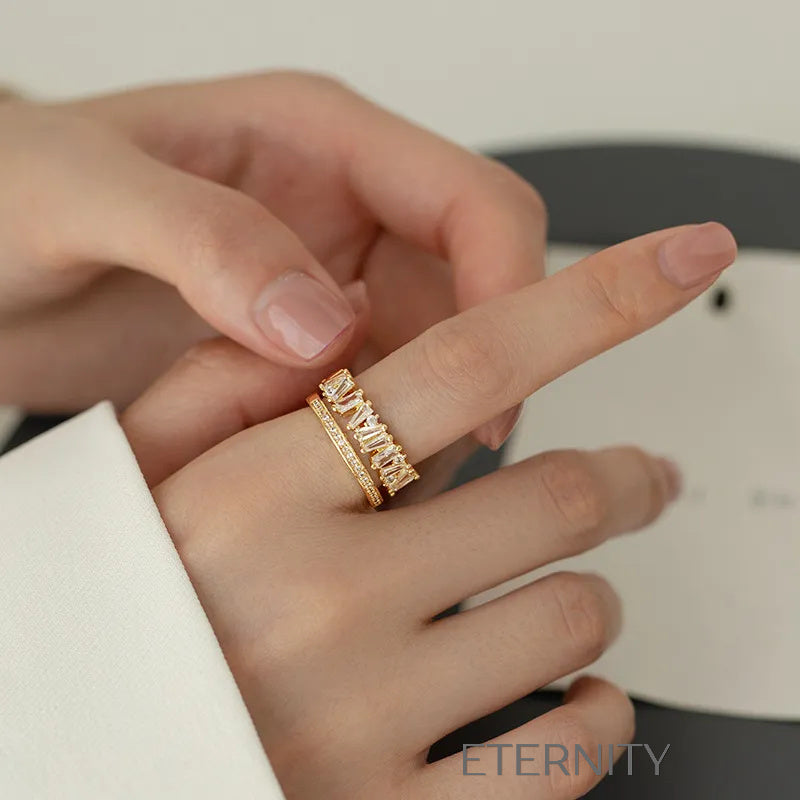 Anillo dorado con doble fila de cristales baguette y redondos Anillos Dorado Ajustable Acero Inoxidable  ETERNITY