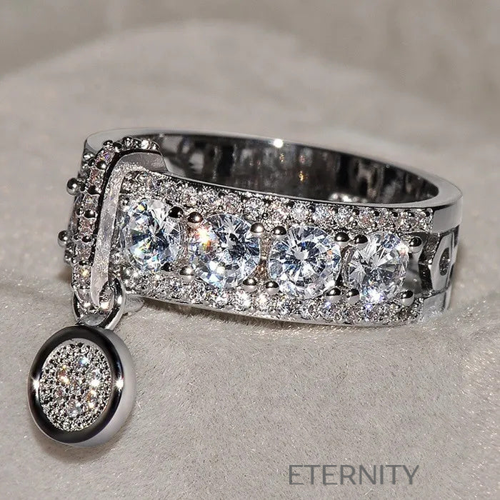 Anillos de Lujo con Números Romanos y Dije de Cristal  Anillos Dorado 7 Acero Inoxidable  ETERNITY