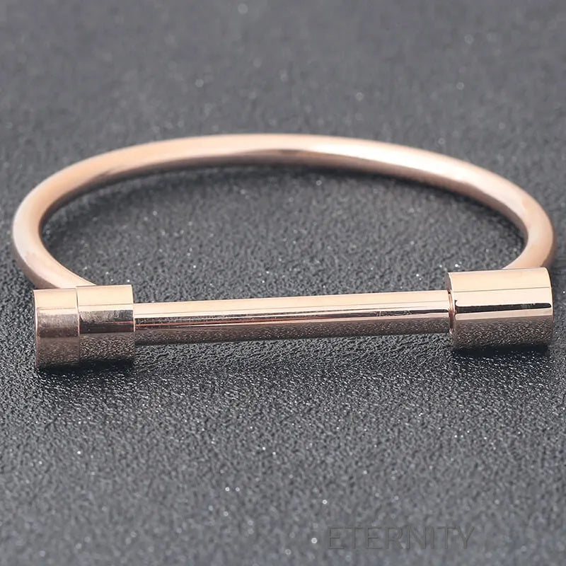 Brazalete Industrial Shackle  Brazaletes Negro Unica Acero Inoxidable  ETERNITY