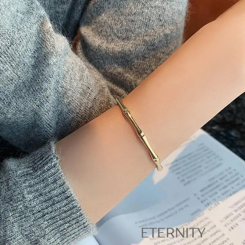 Brazalete Abierto Bamboo Path Orgánico  Brazaletes Dorado Unica Acero Inoxidable  ETERNITY