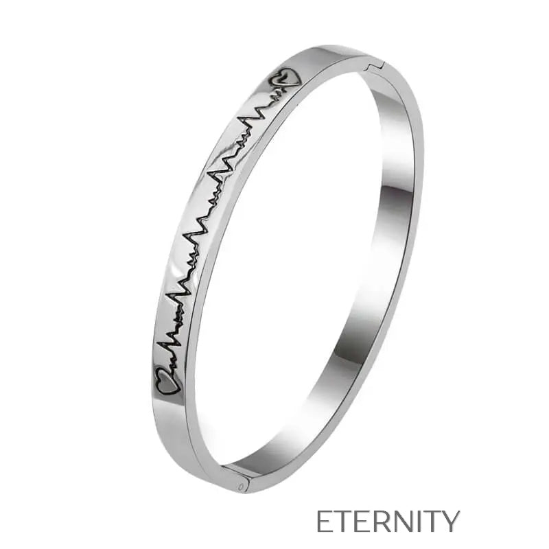 Brazalete metálico grabado con mensajes de amor Brazaletes Plateado Unica Acero Inoxidable  ETERNITY