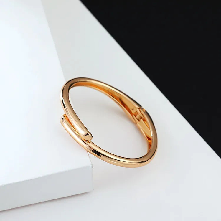 Brazalete "Sleek Orbit" ETERNITY - Minimalismo Fluido