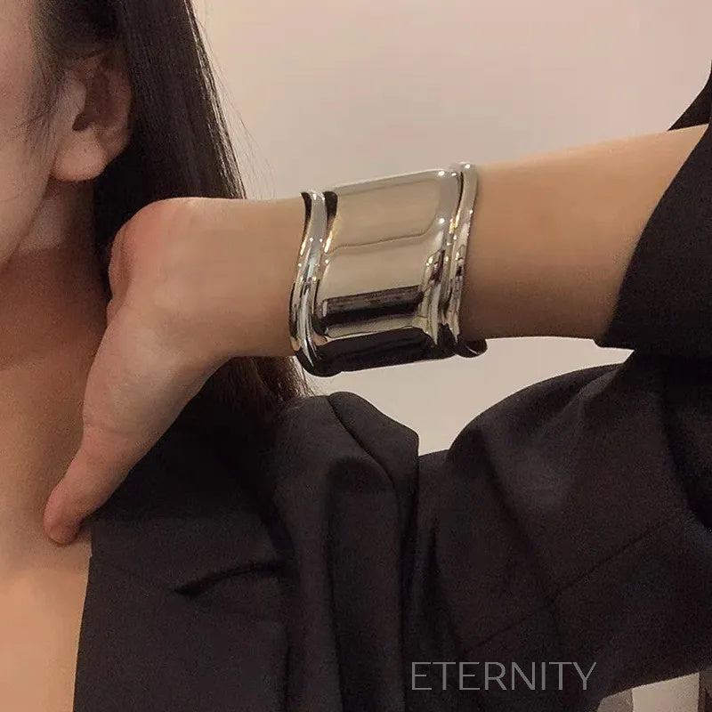 Brazalete Mirror Edge Plateado Extra Ancho  Brazaletes Plateado Unica Acero Inoxidable  ETERNITY
