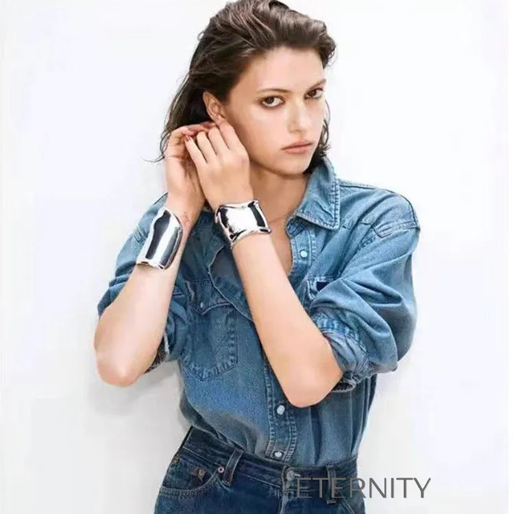 Brazalete Mirror Edge Plateado Extra Ancho  Brazaletes Plateado Unica Acero Inoxidable  ETERNITY