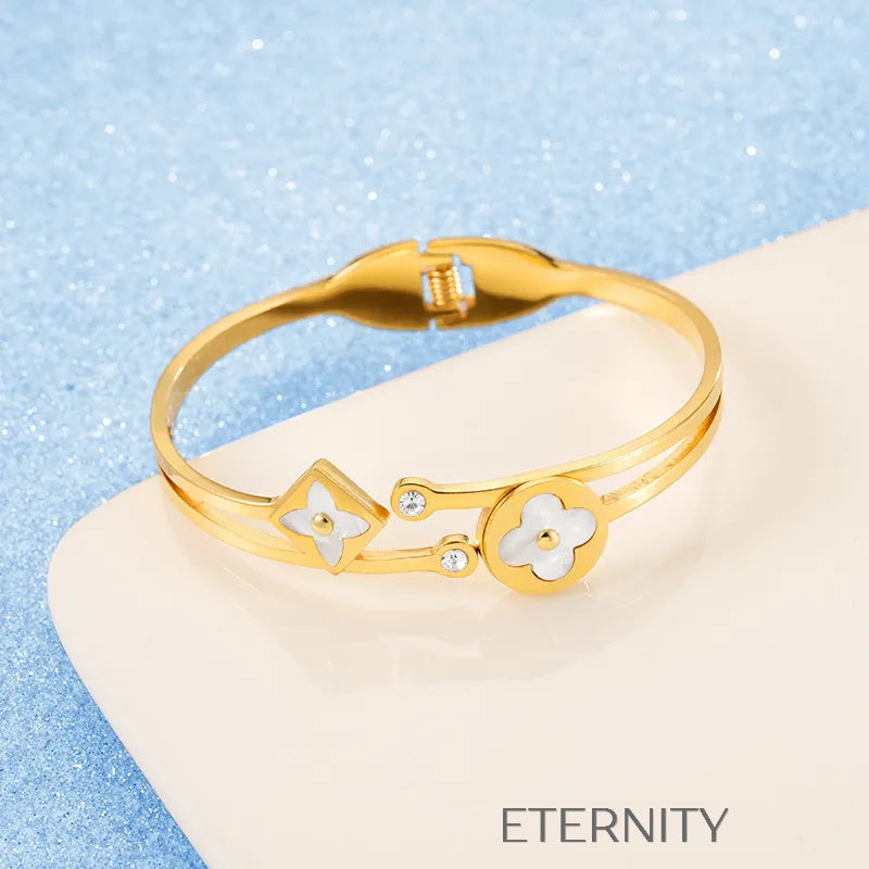 Brazalete Rígido de Trébol con Nácar y Cristales  Brazaletes Dorado Unica Acero Inoxidable  ETERNITY