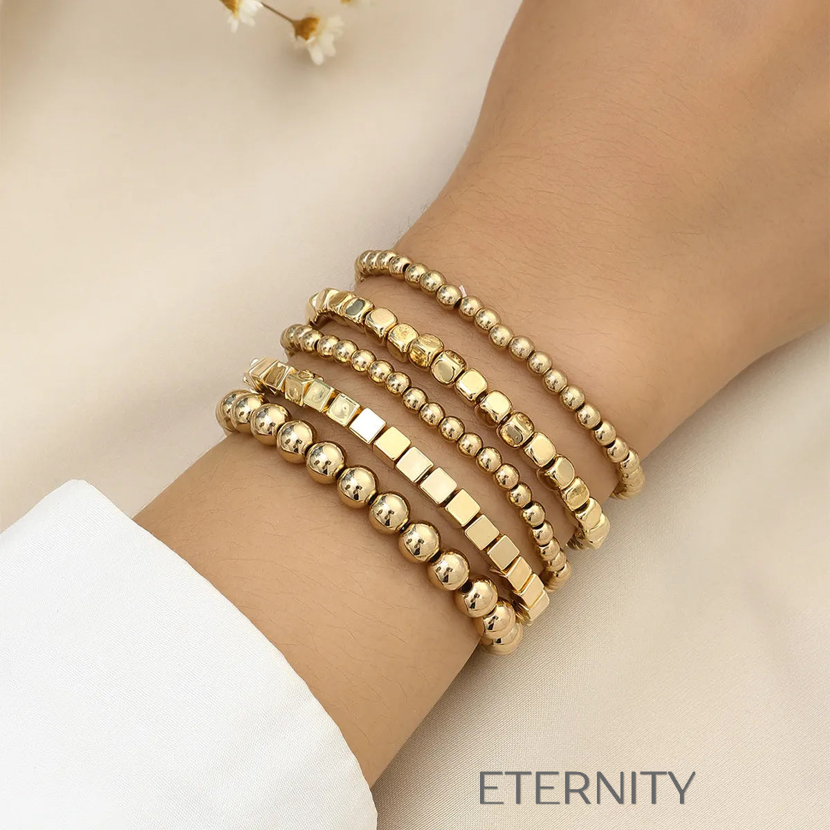 Set Pulseras Eternal Bond Magnéticas  Brazaletes Dorado Unica Acero Inoxidable  ETERNITY