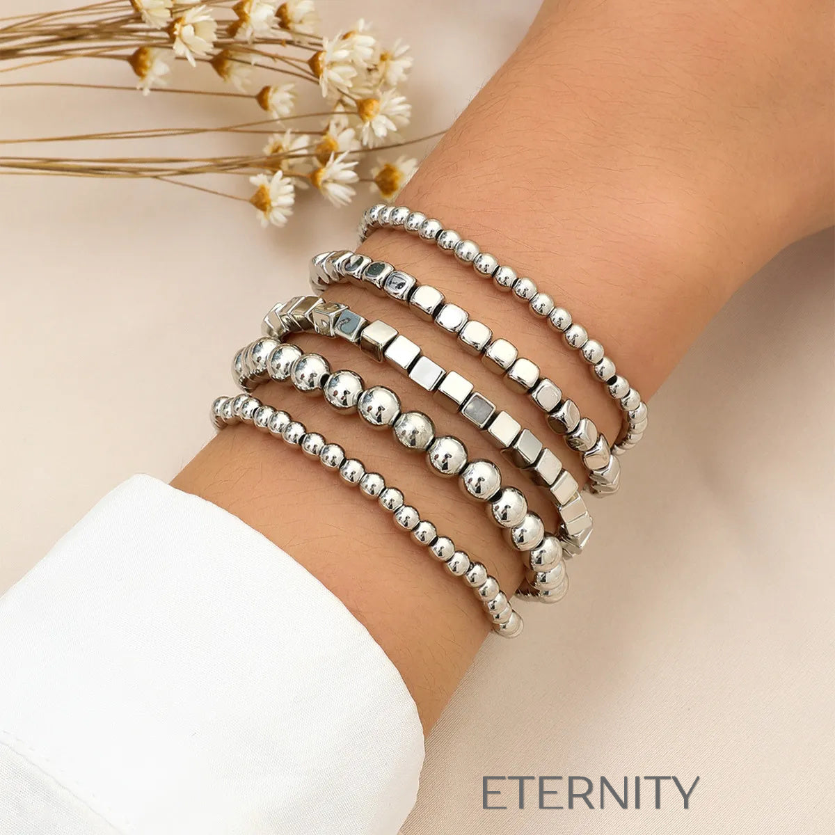 Set Pulseras Eternal Bond Magnéticas  Brazaletes Dorado Unica Acero Inoxidable  ETERNITY