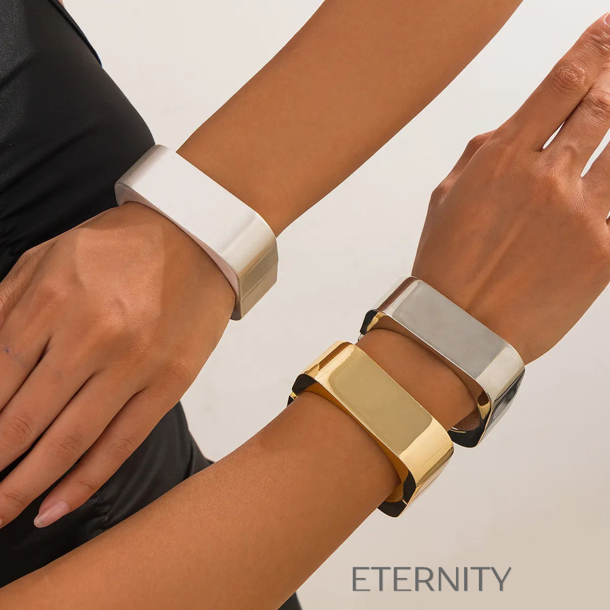 Brazalete Architectural Cuff Rígido  Brazaletes Dorado Unica Acero Inoxidable  ETERNITY