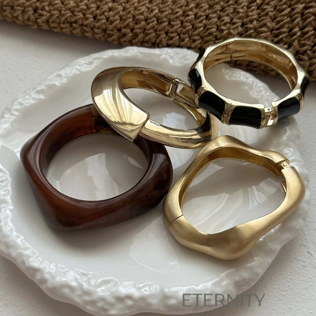 Brazaletes Mix & Match Eternal Resin con Acabado Dorado y Carey  Brazaletes Dorado Unica Acero Inoxidable  ETERNITY