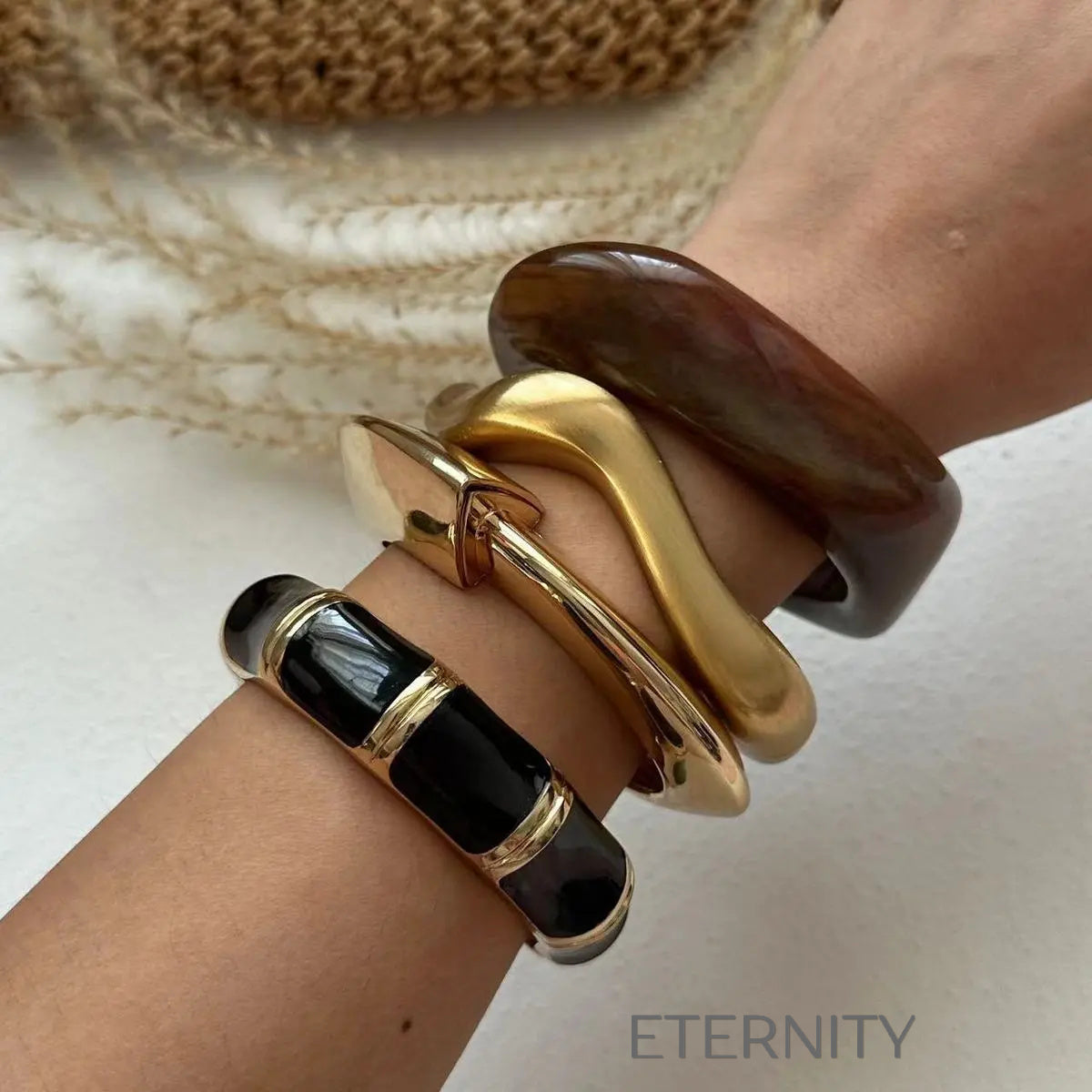 Brazaletes Mix & Match Eternal Resin con Acabado Dorado y Carey  Brazaletes Dorado Unica Acero Inoxidable  ETERNITY