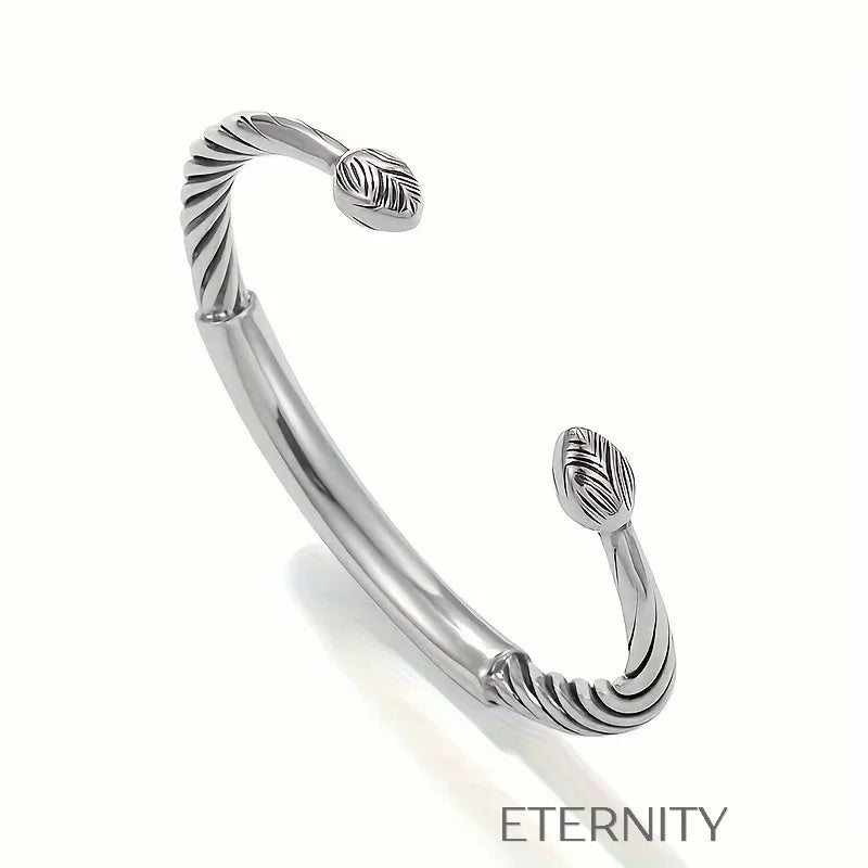 Brazalete de Plata con Grabado de Mantra y Diseño Trenzado  Brazaletes Plateado Unica Acero Inoxidable  ETERNITY