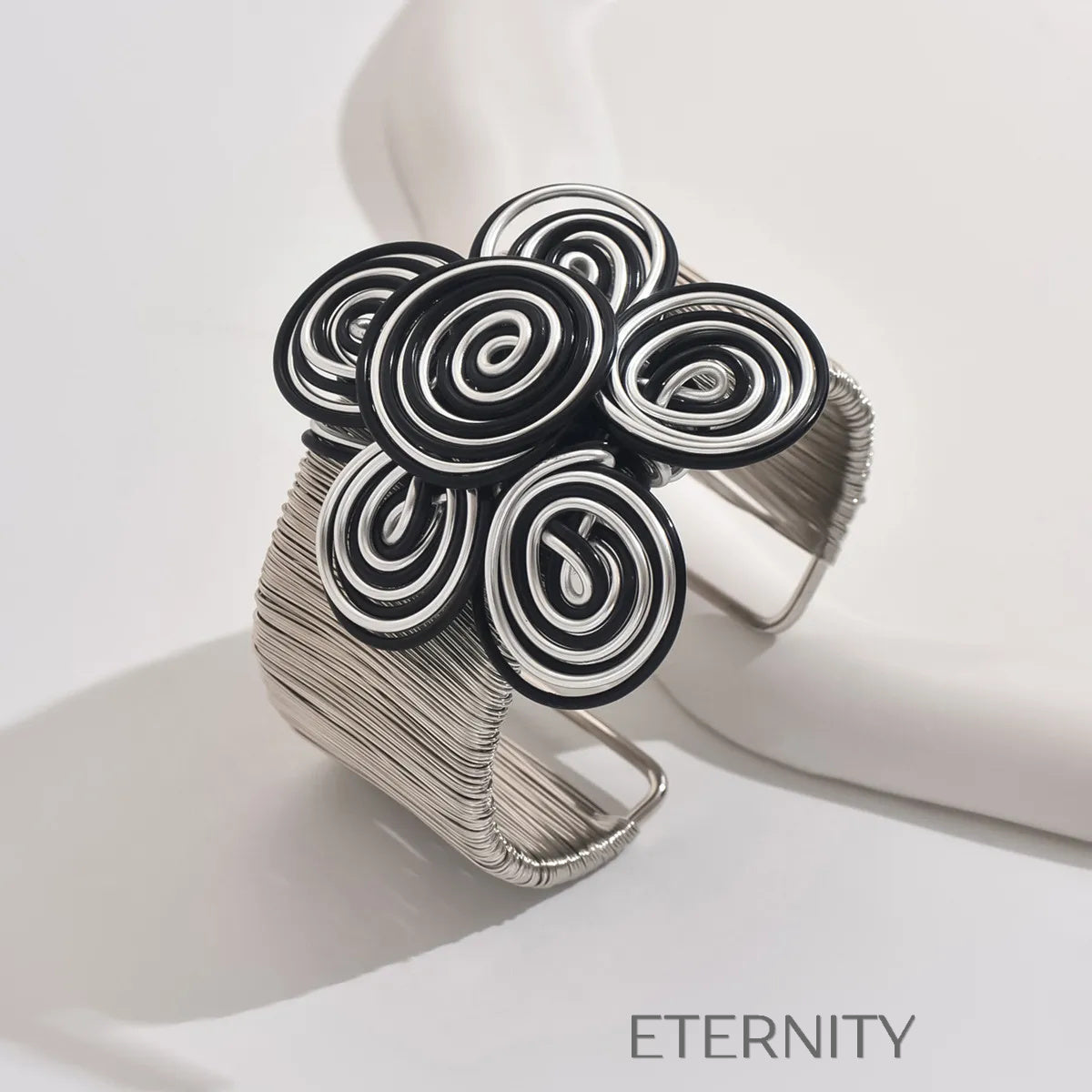 Pulseras doradas y plateadas con diseño floral artístico Brazaletes Dorado Unica Acero Inoxidable  ETERNITY