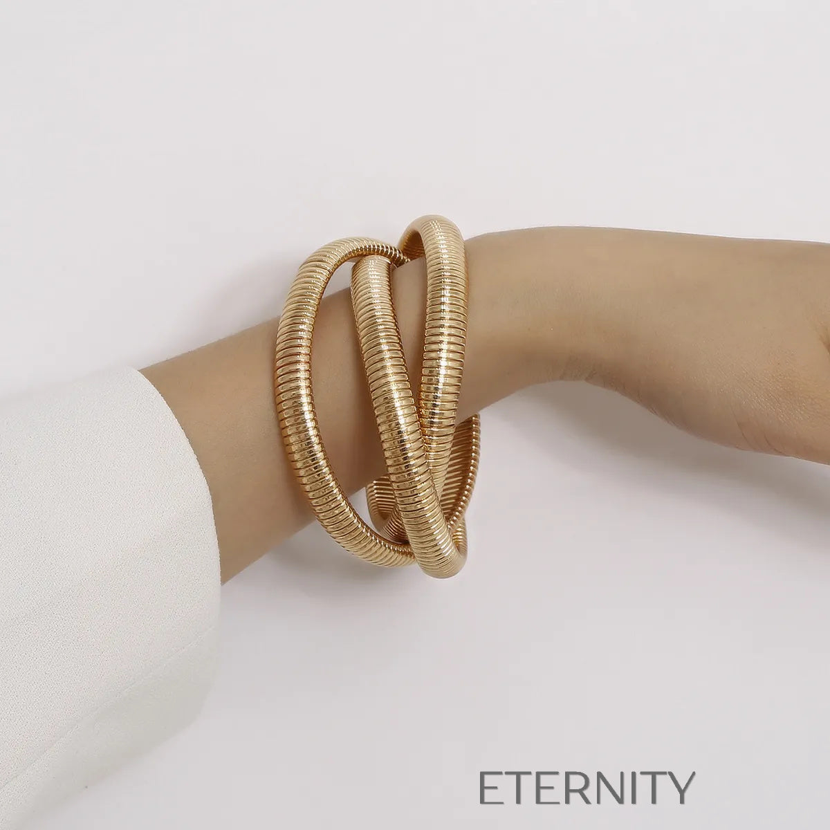 Brazalete Serpent Coil Tubular  Brazaletes Dorado Unica Acero Inoxidable  ETERNITY