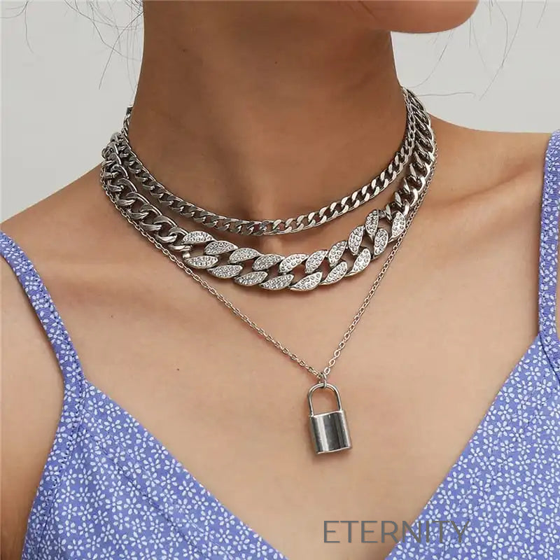 Set de Triple Collar de Cadenas con Dije de Candado  Cadenas Dorado Unica Acero Inoxidable  ETERNITY