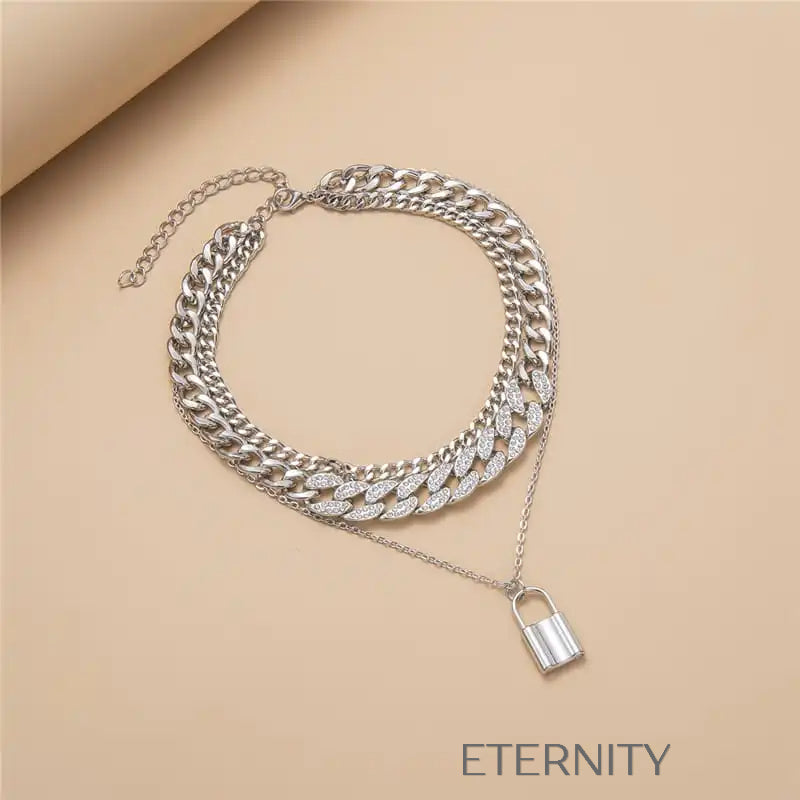 Set de Triple Collar de Cadenas con Dije de Candado  Cadenas Dorado Unica Acero Inoxidable  ETERNITY