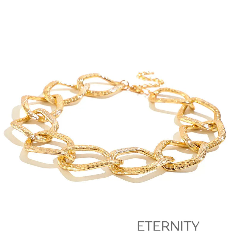 Collar Golden Mosaic de Eslabones Geométricos Texturizados  Cadenas Dorado Unica Acero Inoxidable  ETERNITY