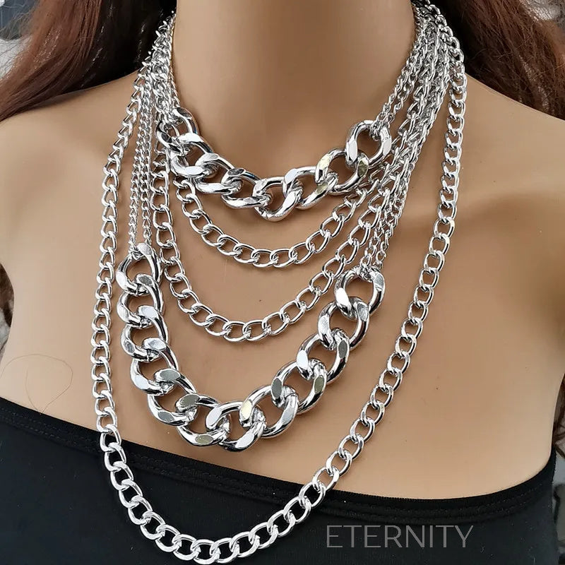 Collar Golden Cascade Multicapa de Eslabones Gruesos  Cadenas Dorado Unica Acero Inoxidable  ETERNITY