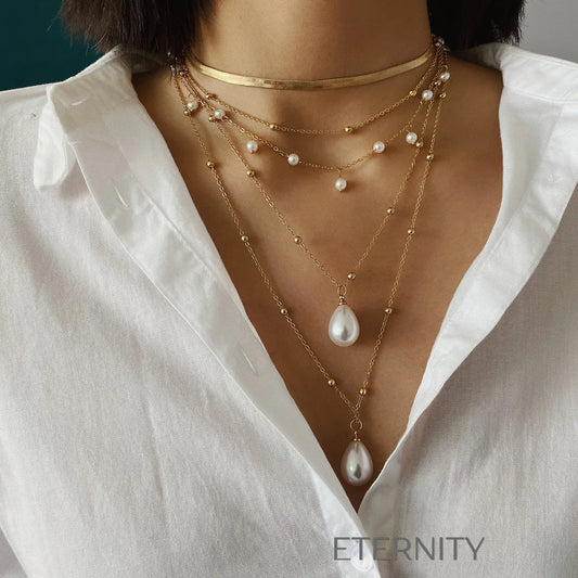 Set de Collares Pearl Cascade en Oro y Perlas  Cadenas Dorado Unica Acero Inoxidable  ETERNITY