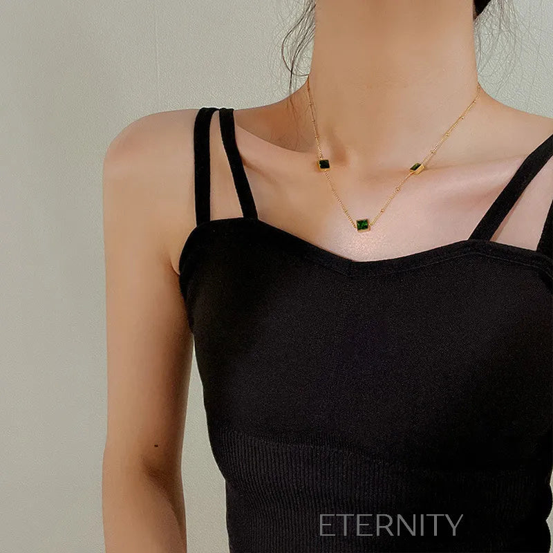 Collar Minimalista Cubos de Esmeralda  Cadenas Dorado Unica Acero Inoxidable  ETERNITY