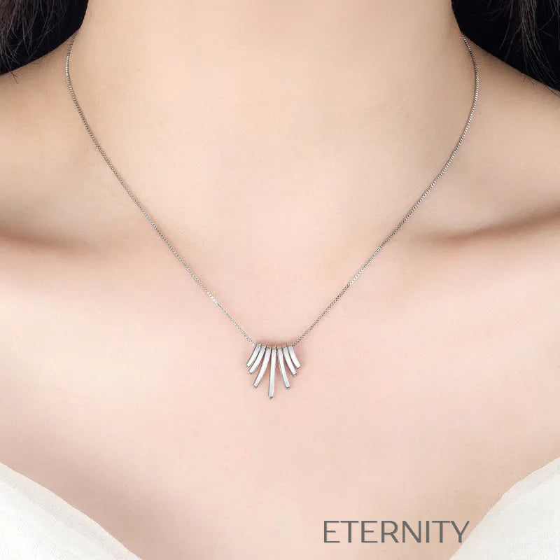 Collar Stellar Fan de Barras Radiantes  Cadenas Plateado Unica Acero Inoxidable  ETERNITY