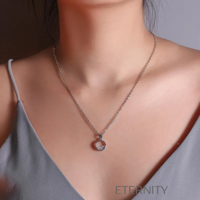 Collar Radiant Halo Circular con Cristal Facetado en Plata  Cadenas Plateado Unica Acero Inoxidable  ETERNITY