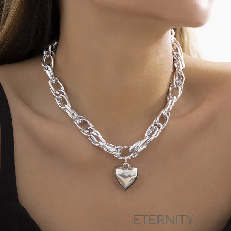 Collar Choker de Eslabones Gruesos con Dije de Corazón  Cadenas Dorado Unica Acero Inoxidable  ETERNITY