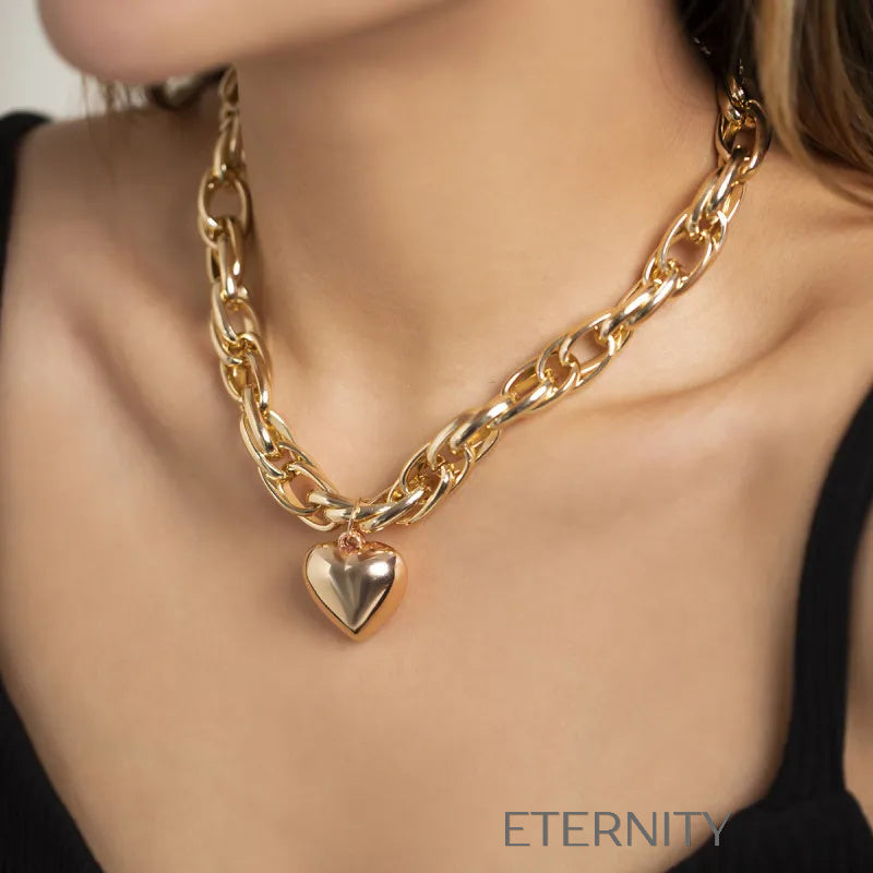 Collar Choker de Eslabones Gruesos con Dije de Corazón  Cadenas Dorado Unica Acero Inoxidable  ETERNITY