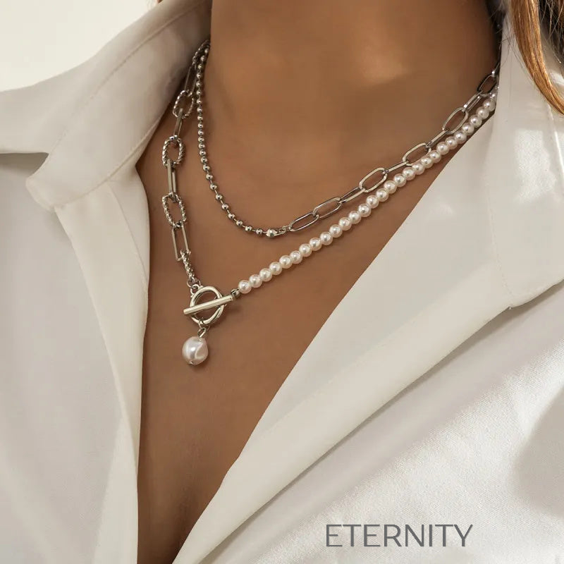 Collar Asimétrico Perlas y Eslabones  Cadenas Dorado Unica Acero Inoxidable  ETERNITY