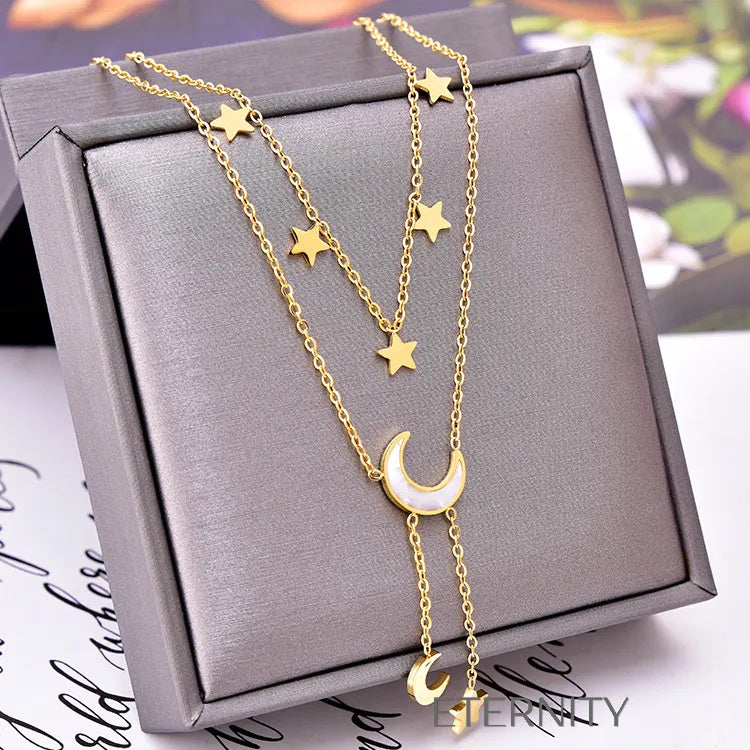 Collar Celestial Love con Dijes de Corazón  Cadenas Dorado Unica Acero Inoxidable  ETERNITY