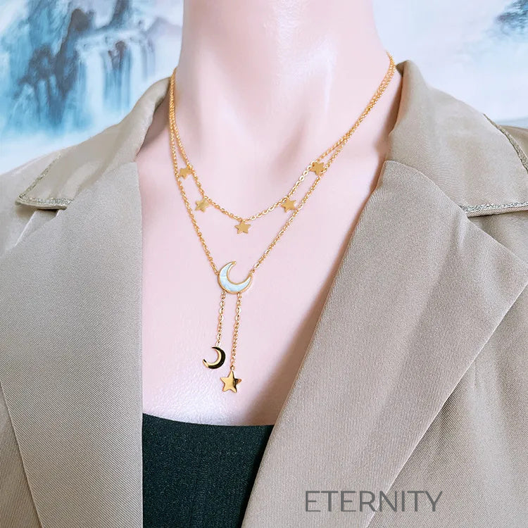 Collar Celestial Love con Dijes de Corazón  Cadenas Dorado Unica Acero Inoxidable  ETERNITY