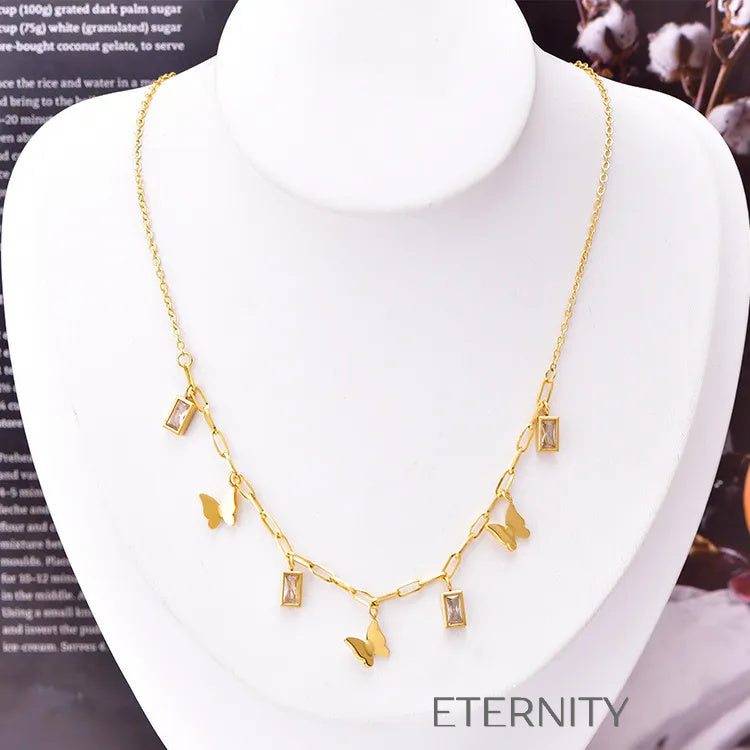 Collar Mariposa Real con Cristales Rectangulares  Cadenas Dorado Unica Acero Inoxidable  ETERNITY