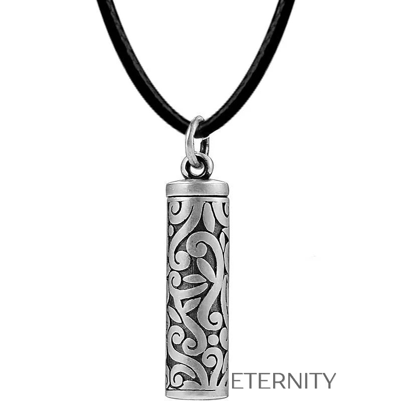 Collar Secret Scroll con Dije Cilíndrico Tallado en Plata Envejecida  Cadenas Plateado Unica Acero Inoxidable  ETERNITY