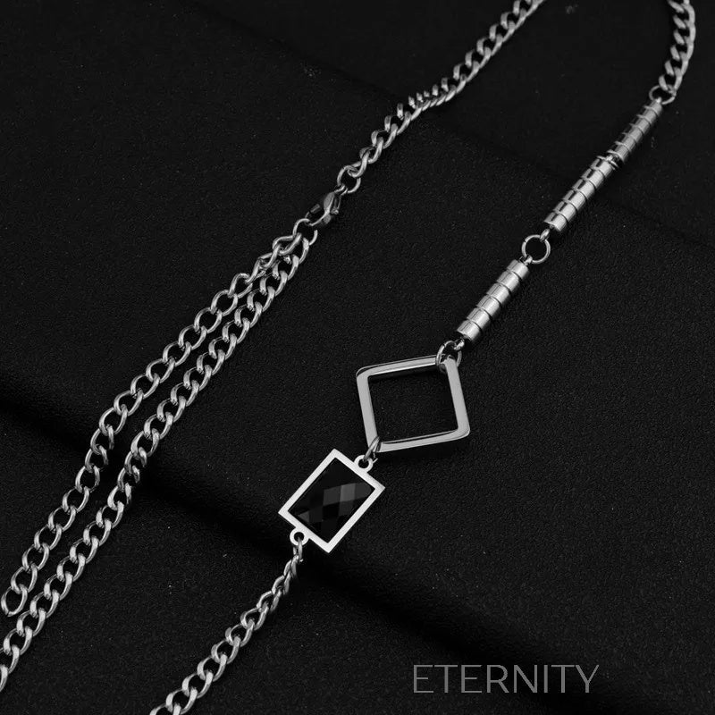 Collar Geometric Noir de Eslabones y Cristal Negro  Cadenas Plateado 40cm Acero Inoxidable  ETERNITY