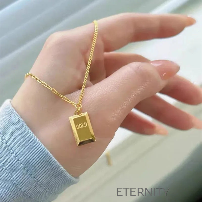 Collar Fortune Bar con Dije de Lingote de Oro  Cadenas Dorado Unica Acero Inoxidable  ETERNITY