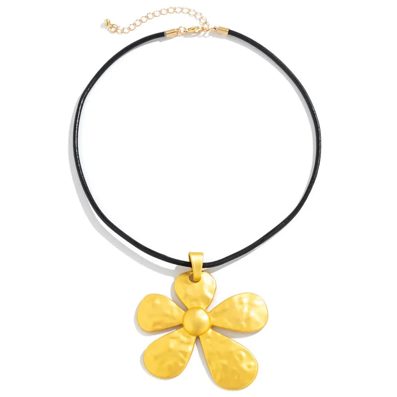 Collar "Flora Bloom" ETERNITY - Dije Flor Texturizada