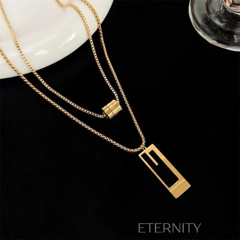 Collar Geometric Noir Doble Capa  Cadenas Dorado Unica Acero Inoxidable  ETERNITY