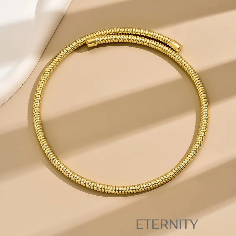 Gargantilla Rígida Tubular Envolvente de Oro  Cadenas Dorado Unica Acero Inoxidable  ETERNITY