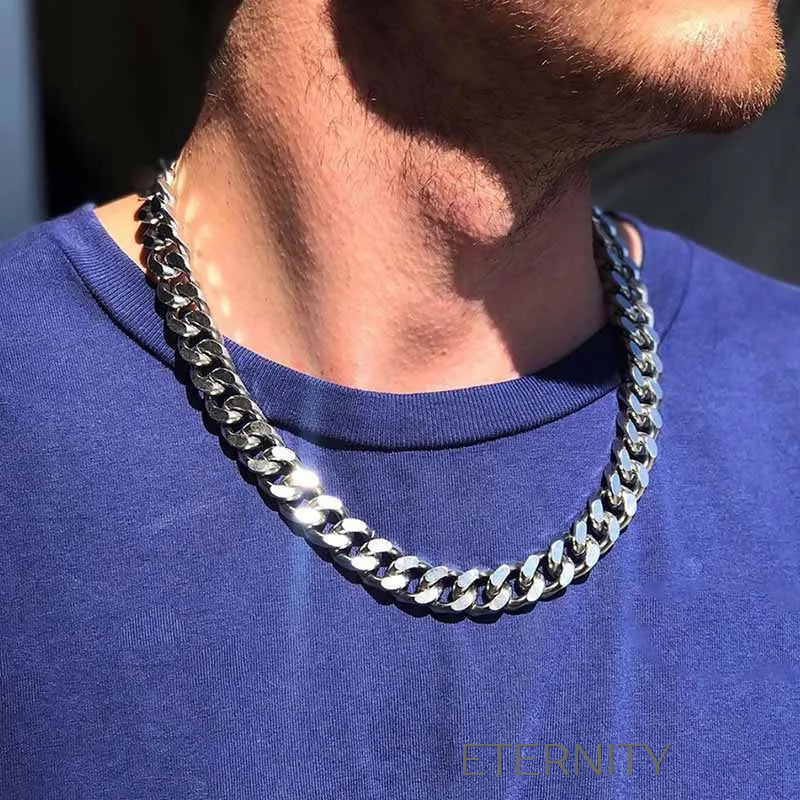 Collar plateado tipo Cuban link grueso y brillante Cadenas Plateado 23cm Acero Inoxidable  ETERNITY