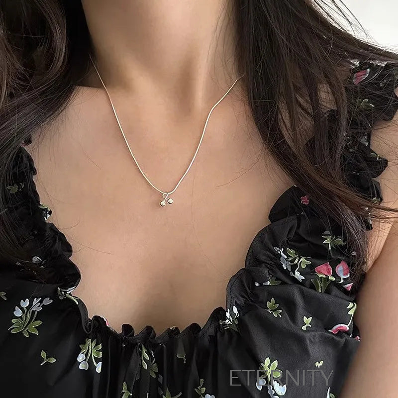 Collares Minimalistas con Perlas y Dijes Orgánicos  Cadenas Dorado Unica Acero Inoxidable  ETERNITY