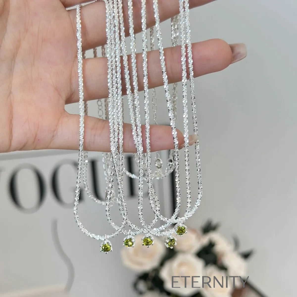 Collares Minimalistas con Perlas y Dijes Orgánicos  Cadenas Dorado Unica Acero Inoxidable  ETERNITY