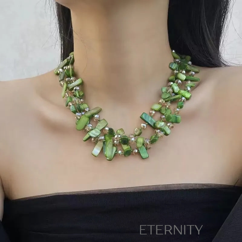 Collar Nácar Prism de Tres Hilos con Cristales  Cadenas Verde Unica Acero Inoxidable  ETERNITY